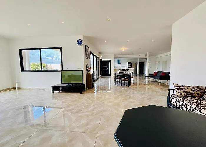Villa Pour 6pers, 10 Min Des Plages, Proche Aeroport Beziers Et Autoroutes