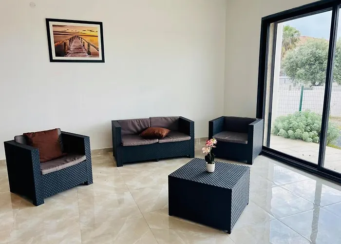 Villa Pour 6pers, 10 Min Des Plages, Proche Aeroport Beziers Et Autoroutes *